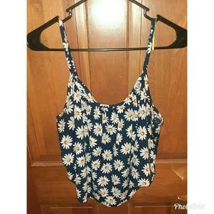 Rue 21 daisy crop top